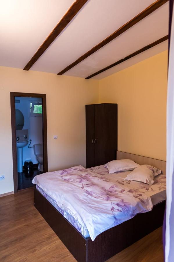 ドゥボバ Casa Beasarah.ヴィラ 部屋 写真