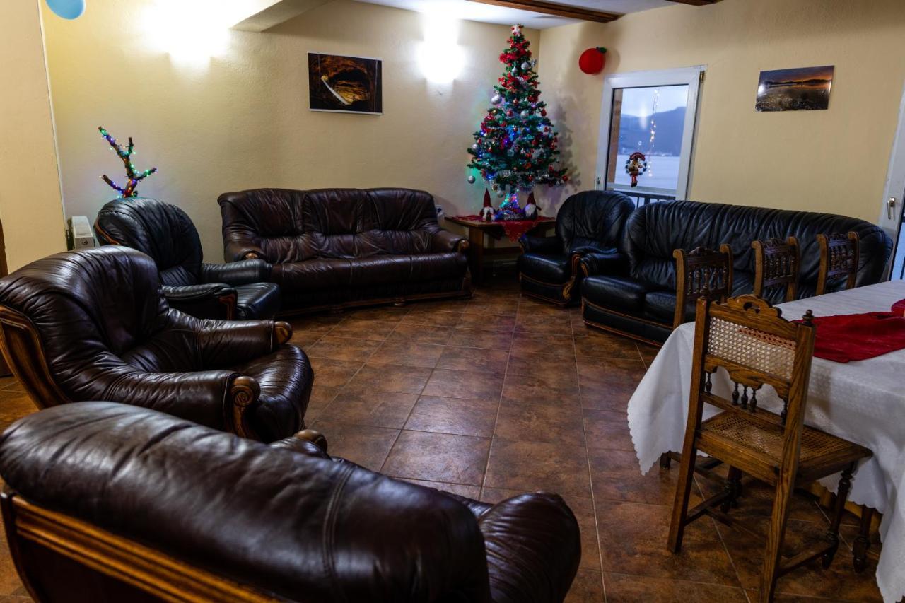 ドゥボバ Casa Beasarah.ヴィラ エクステリア 写真